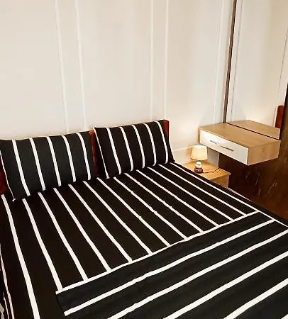 Old Train * טיראנה